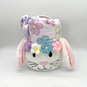 Cupcakes & Cashmere 2 pc Easter Bunny Basket w/ Crochet Flowers & Daisy Blanket